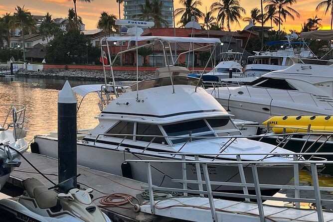 Private Fishing Charter in Puerto Vallarta for up to 6 people - Leaving Los Peines for Banderas Bay
