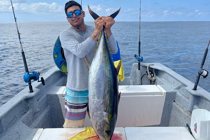 Private Fishing for Lunch Experience in Vallarta Bay - Drinks, gear, and what is included