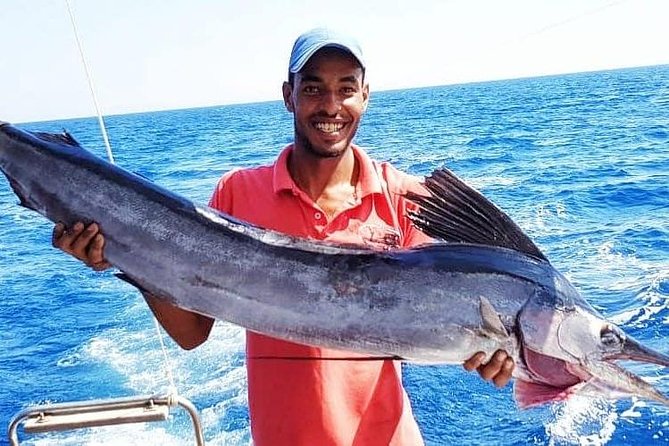 Private Fishing Full Day Boat with Equipment and Lunch - Hurghada - Lunch, coffee, and a sensible break from fishing