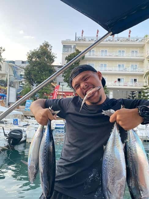 Private Fishing Tour - Pelagic Boat Tours in Saranda - What the three hours on the water are meant to feel like