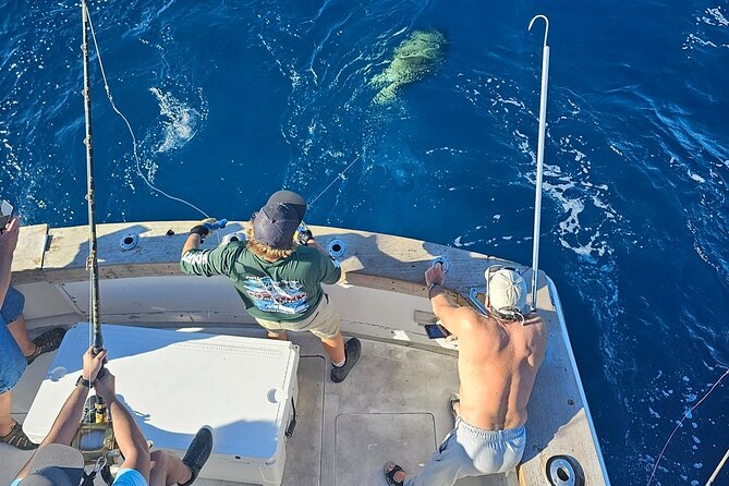 Private Half Day Deep Sea Sportfishing Charter in Fort Lauderdale - The crew makes a difference for first-time anglers