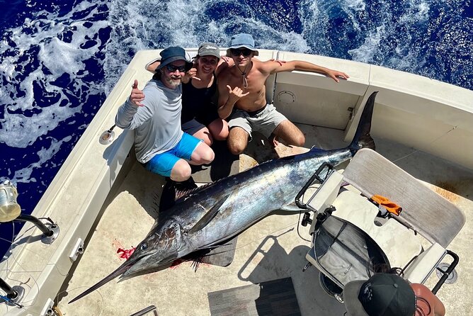 Private Luxury Sportfishing Experience Aboard Limitless - Leaving from Ala Moana Harbor