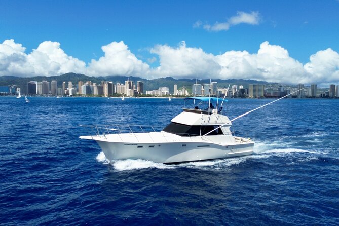 Private Luxury Sportfishing Experience Aboard Limitless - Comforts that matter when the fish are slow