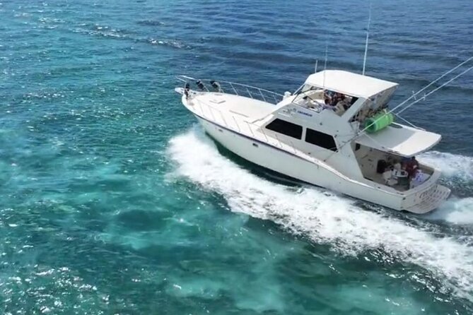 Private Snorkeling or Fishing in Nassau - 55ft Cocorijo - Setting Out from Sterling Marina