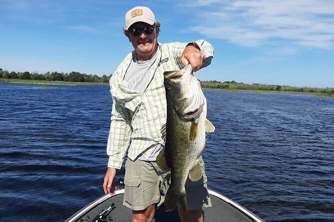 Private Trophy Bass Harris Chain of Lakes Fishing Charter - Fishing the Harris Chain from Tavares