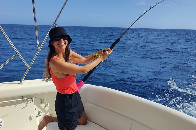 Private Yacht Ultimate Fishing and Snorkeling Adventure - 6 Hours - Starting at 7:00 am in Cabo San Lucas