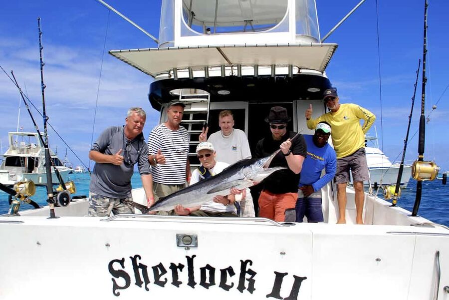 Punta Cana offshore private fishing charter "Sherlock" 39 ' - Leaving Punta Cana for open-water fishing