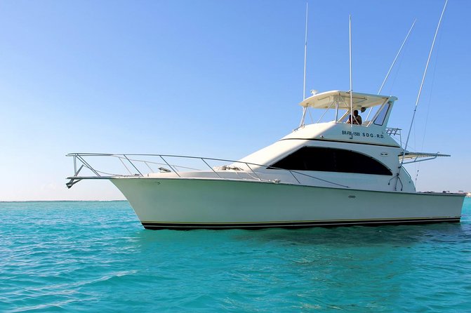 Punta Cana Private Fishing Charter boat Fortuna 42' - A 7:30 am start from your Punta Cana hotel