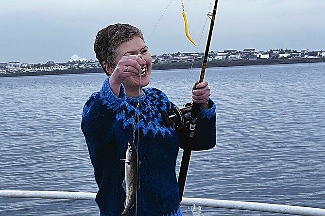 Reykjavik's Finest Catch: Guided Sea Angling Tour for All Levels - What the three-hour outing feels like