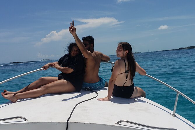 Rose Island: Private Snorkeling, Fishing, and Swimming with Pigs - What is included, and what you should bring