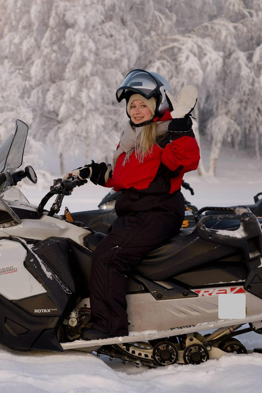 Rovaniemi: Ice Fishing and Snowmobile Tour with Snacks - Learning the quiet craft of ice fishing