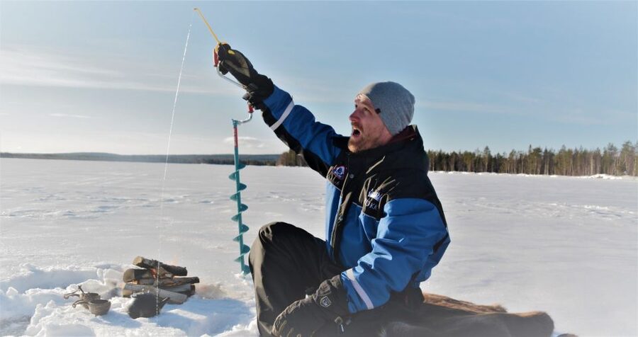Rovaniemi: Ice-Fishing like a Finn - Getting dressed for the frozen lake