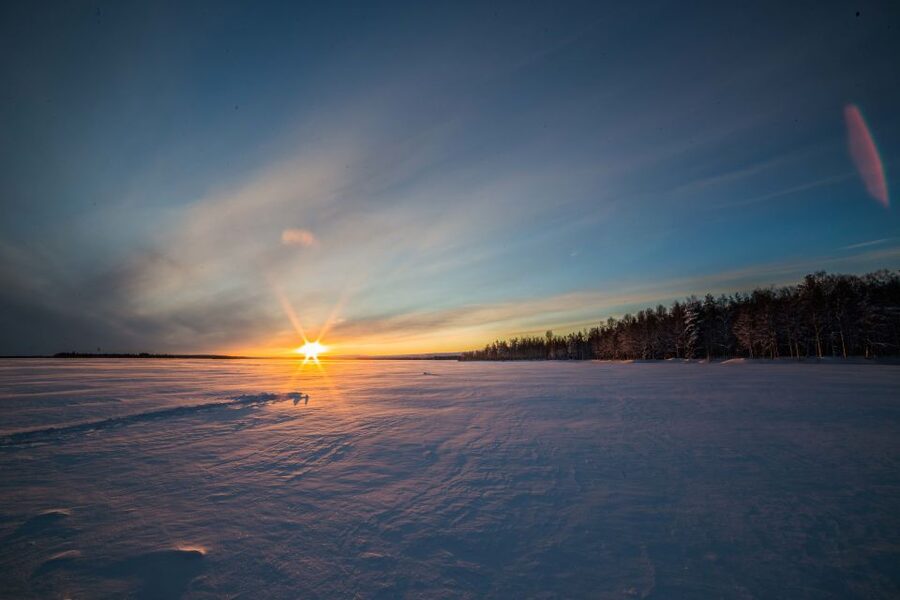 Rovaniemi: Ice Fishing on a Frozen Lake with BBQ and Photos - What makes the frozen lake special