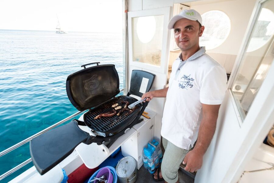 Santorini: Traditional Fishing Trip and Fresh Fish Lunch - The fish lunch is the heart of the experience