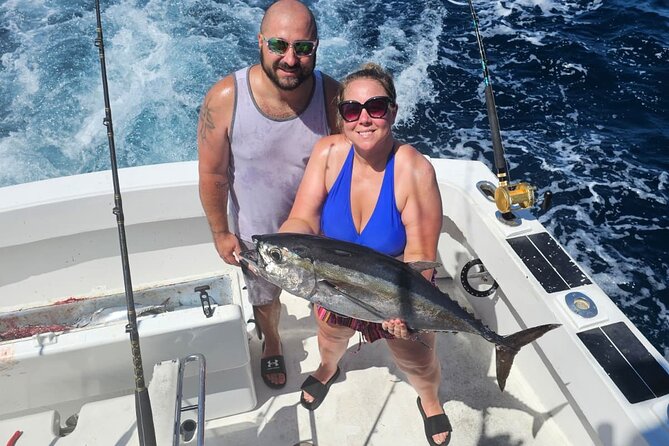 Shared 4 Hour Deep Sea Sportfishing Charter in Fort Lauderdale - A 46-foot Hatteras built for working anglers