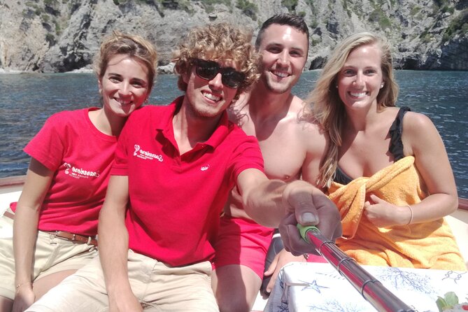 Shared trip with fishing and visit the beauty of Capri island - What the boat day feels like in practice