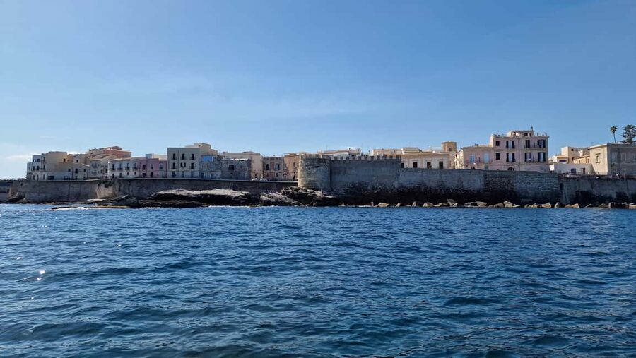 Siracusa: Ortigia +sea caves +fishing experience - Key points at a glance