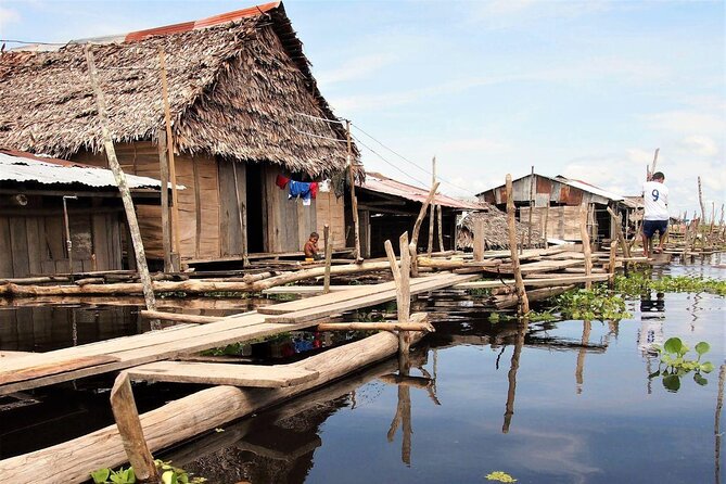 Solimoes River Piranha Fishing and Alligator Watching Tour - Five things to know before you go