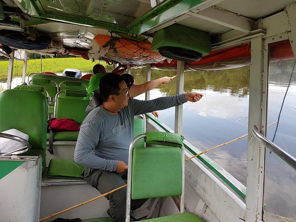 Solimoes River Piranha Fishing and Alligator Watching Tour - Who should book this experience?