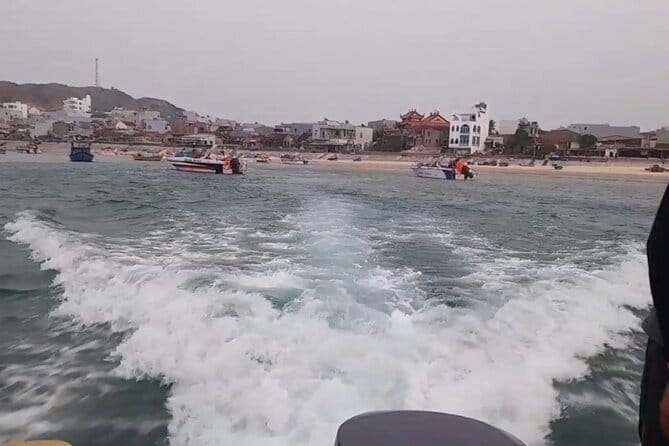 Squid Fishing Tour at Nhon Ly, Vietnam - Learning the basics of squid fishing