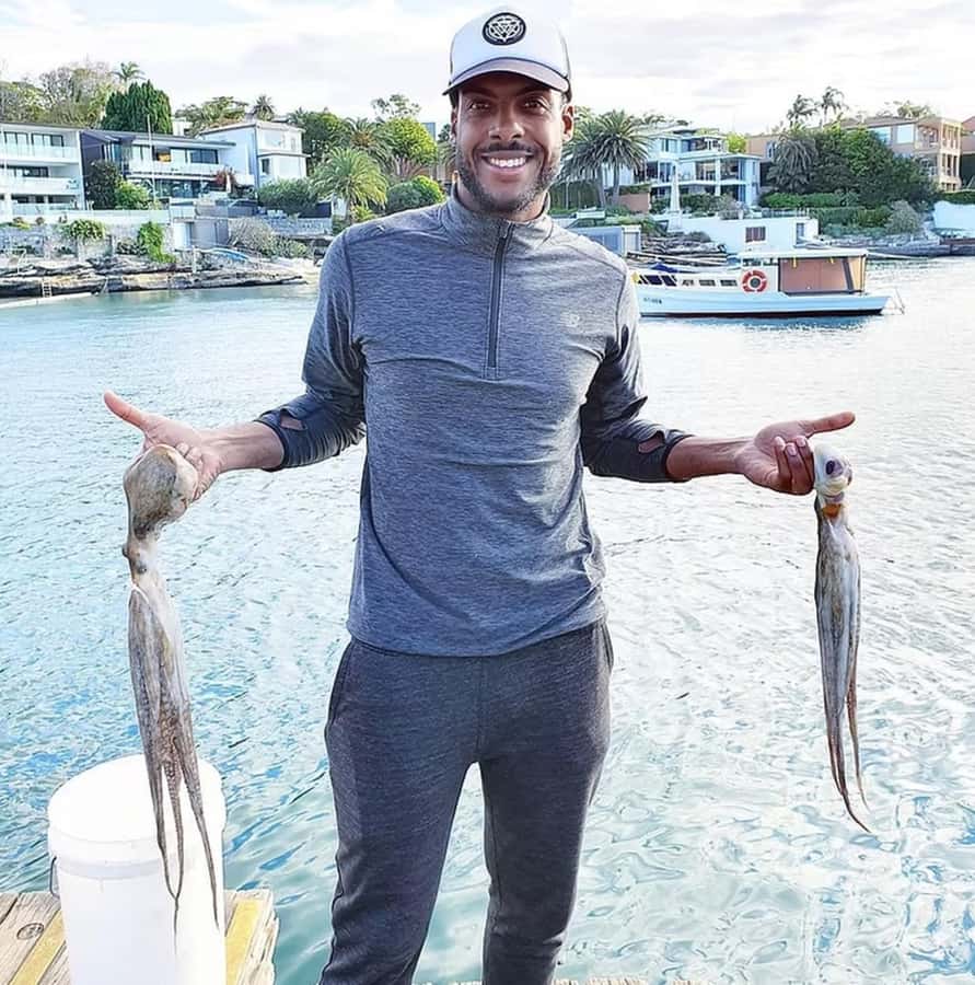 Sydney: Onshore Fishing Experience with Equipment - Getting started with rods, tackle, and bait