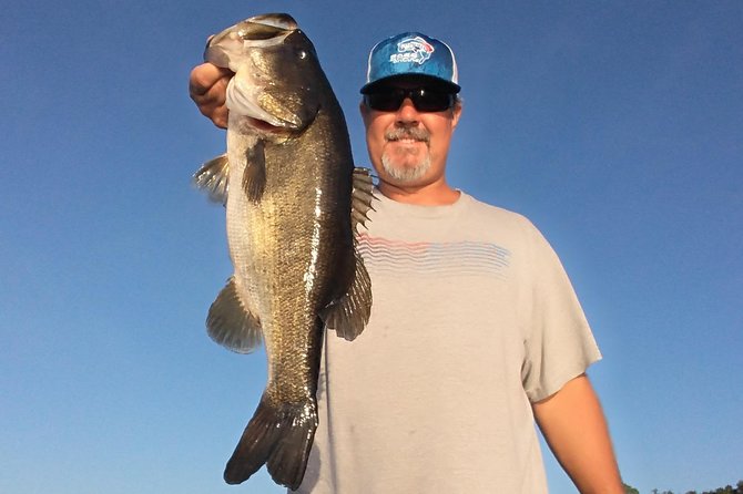 Tampa Bass Fishing Guide on Lake Tarpon - What the private boat changes