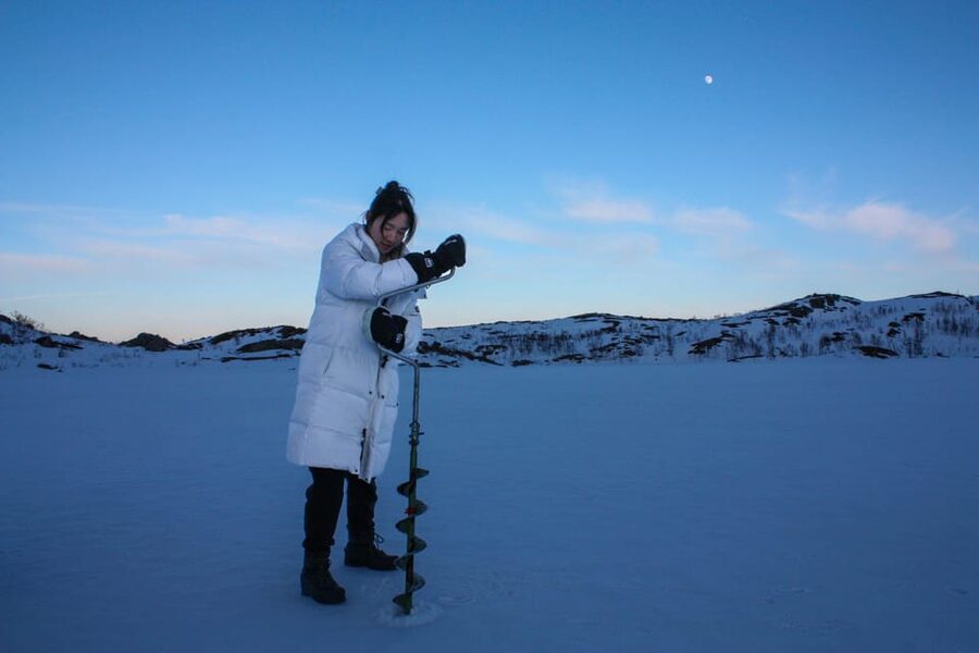 Tromsø: Ice Fishing and Snowshoe Hiking with a Local Guide - The return walk and drive back