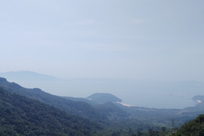 Vietnam/Lang Co Oyster Tour by Fishing & Tasting Oyster Flavors - Returning through the Hai Van Tunnel