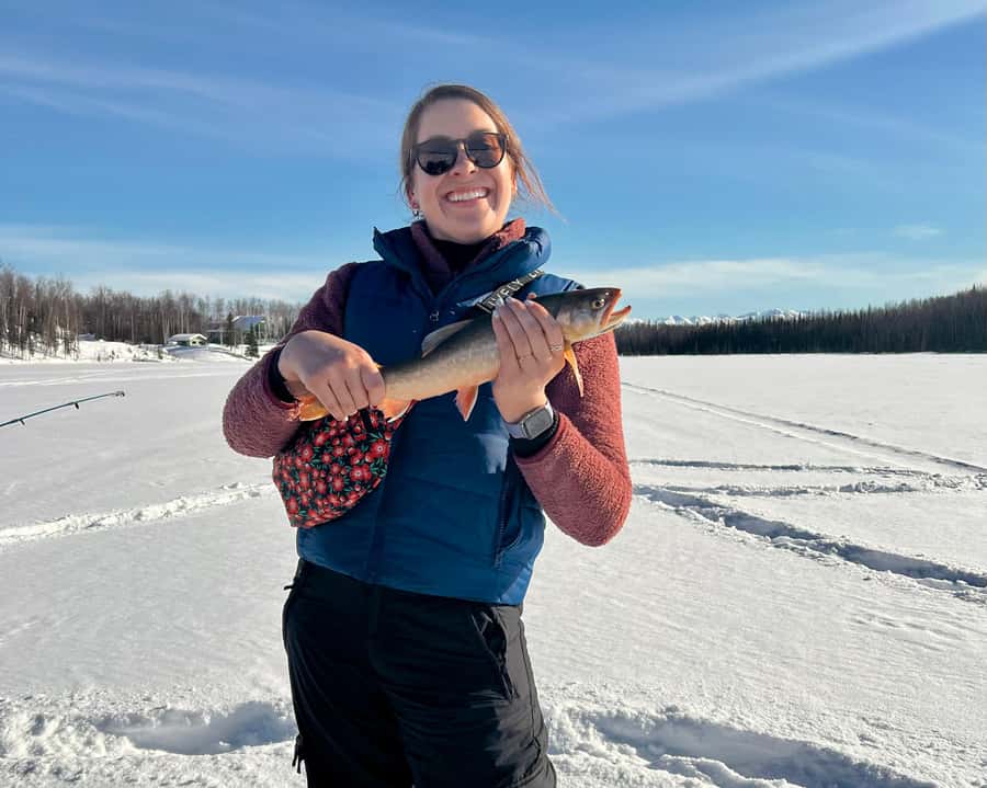 Wasilla: Ice Fishing Experience - Choosing three hours or six hours