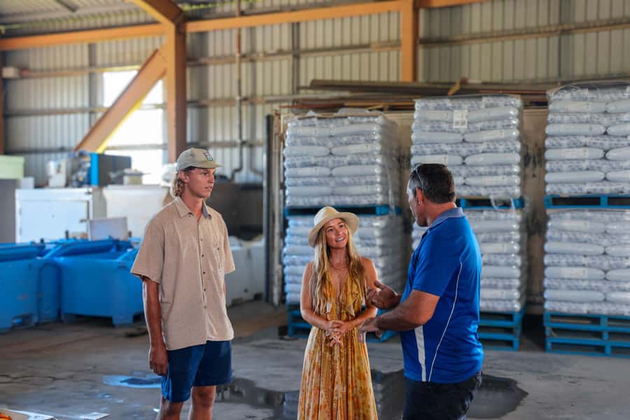Wonga: Guided Fishing, Farming and Tasting Tour - Taking on the big Barra Pond
