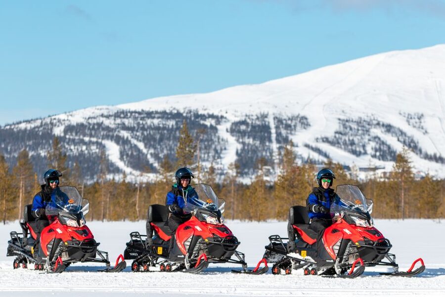 Ylläs: Snowmobile Adventure with Ice Fishing - Who should book this outing